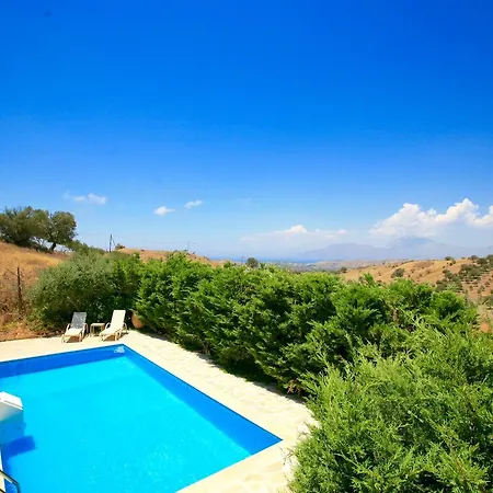 Villa Myrsini Listaros
